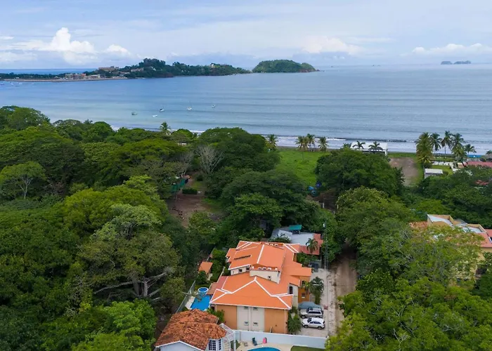 5 Min Walkable Beach, Pool, Relax & Slow Down *