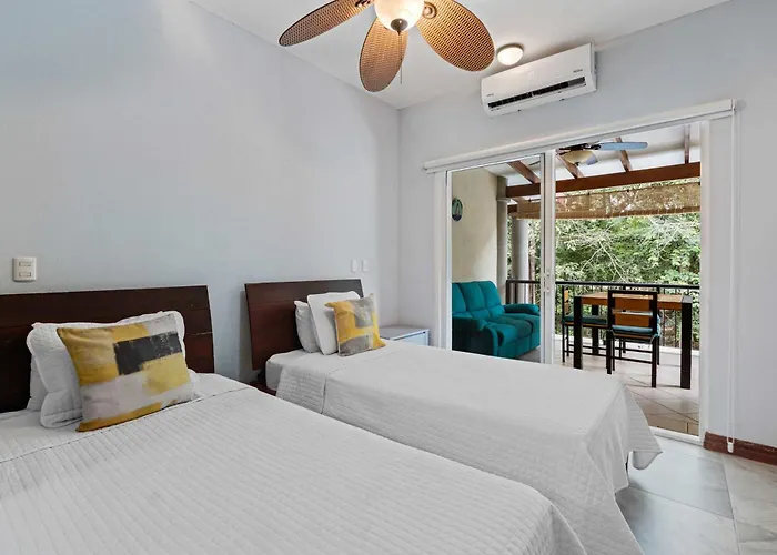5 Min Walkable Beach, Pool, Relax & Slow Down * Potrero (Guanacaste)