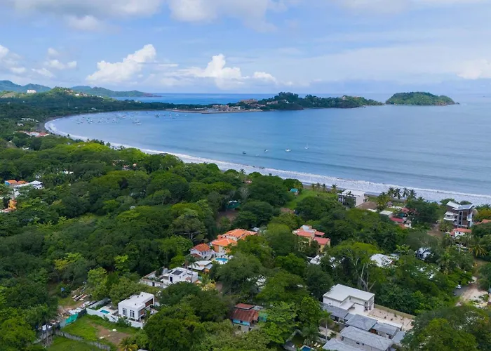 5 Min Walkable Beach, Pool, Relax & Slow Down * Potrero (Guanacaste)
